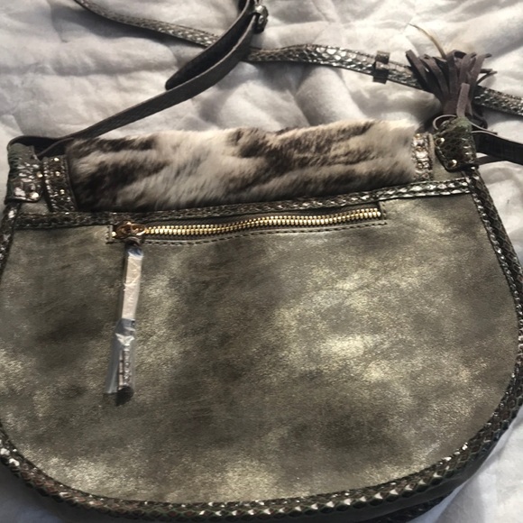 STEVEN: TAUPE FAUX FUR STUDDED CROSSBODY - Picture 5 of 5